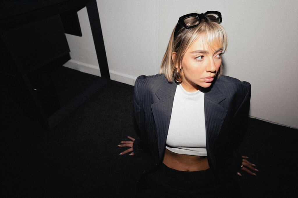 Madi Ruve social media